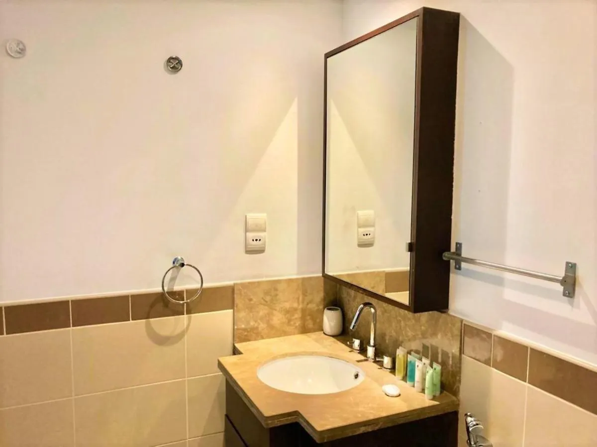 Stunning Downtown Apartment With Balcony Dubai