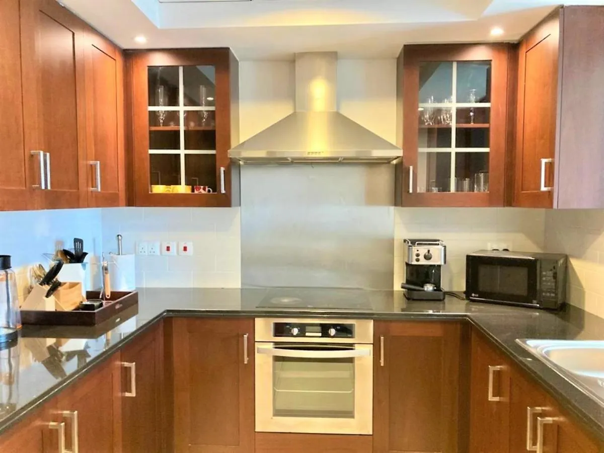 Stunning Downtown Apartment With Balcony Dubai