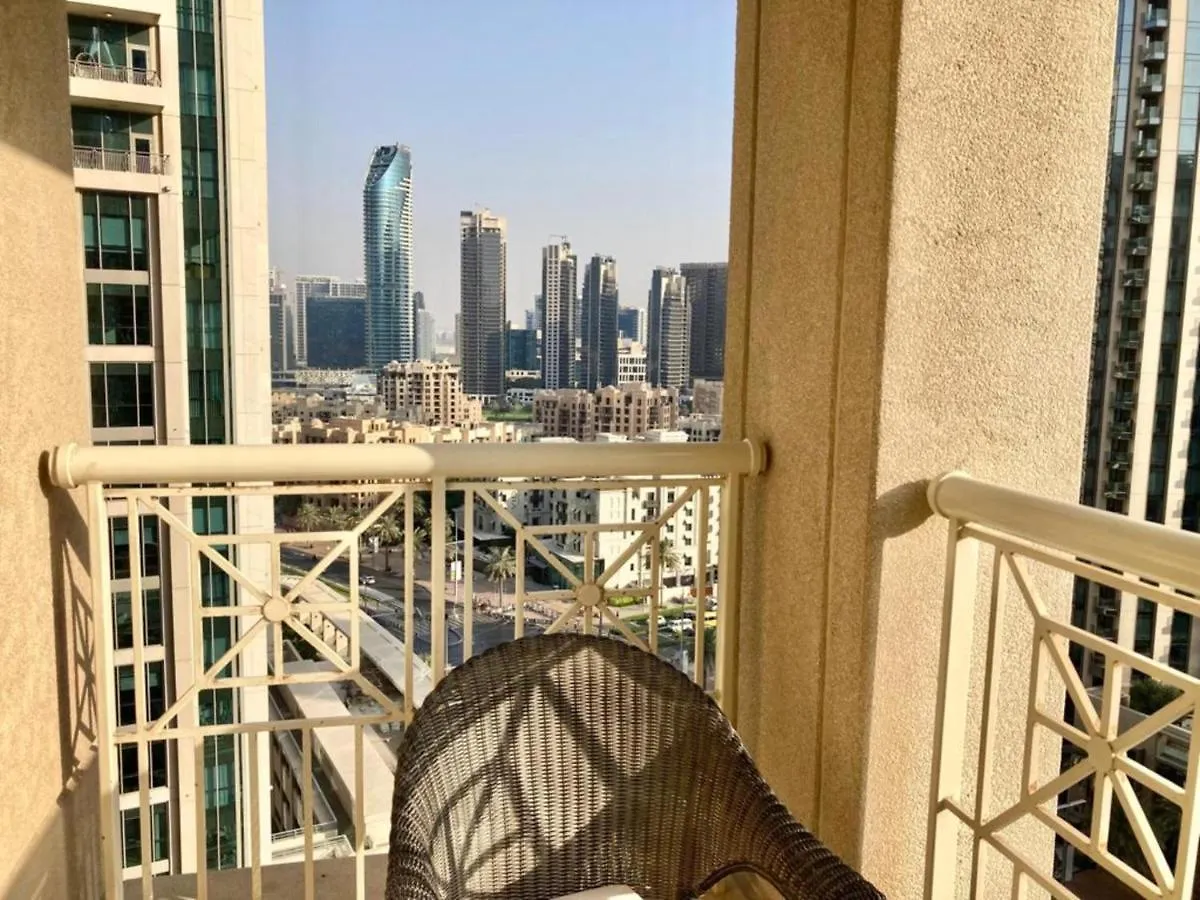 Stunning Downtown Apartment With Balcony Dubai United Arab Emirates